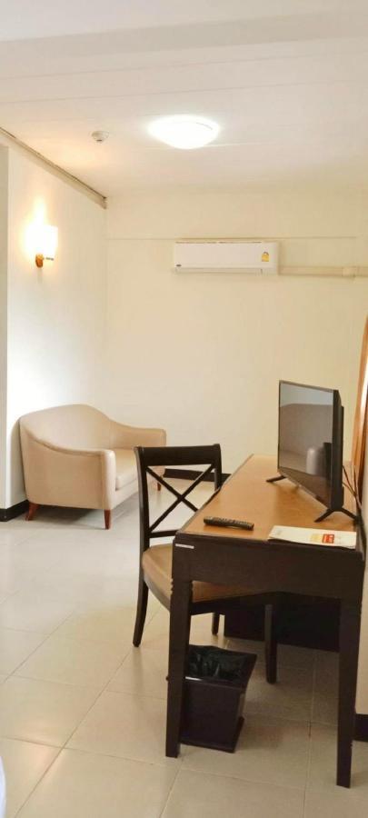 Tinidee Hotel Ranong Exterior photo