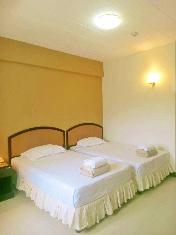 Tinidee Hotel Ranong Exterior photo