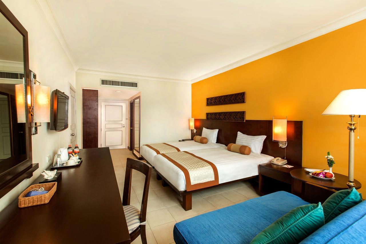 Tinidee Hotel Ranong Exterior photo