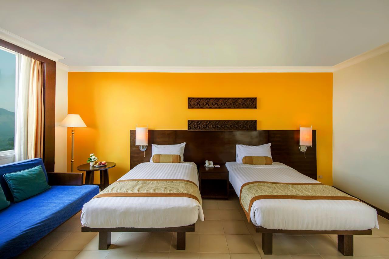 Tinidee Hotel Ranong Exterior photo