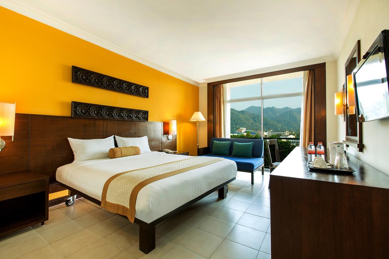 Tinidee Hotel Ranong Exterior photo